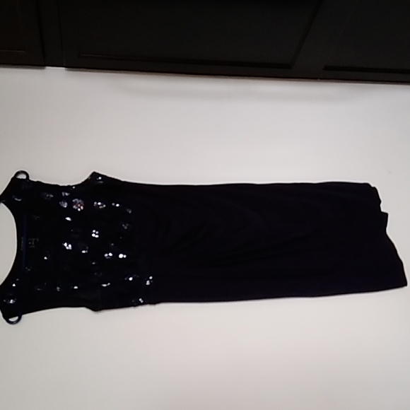 Ladies party Dress - Picture 1 of 3